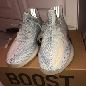 Yeezy boost 350 v2 cloud white (non reflective)